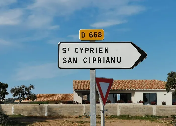 Cala Rossa, Pinarello, Saint Cyprien - La D'alice * Lecci